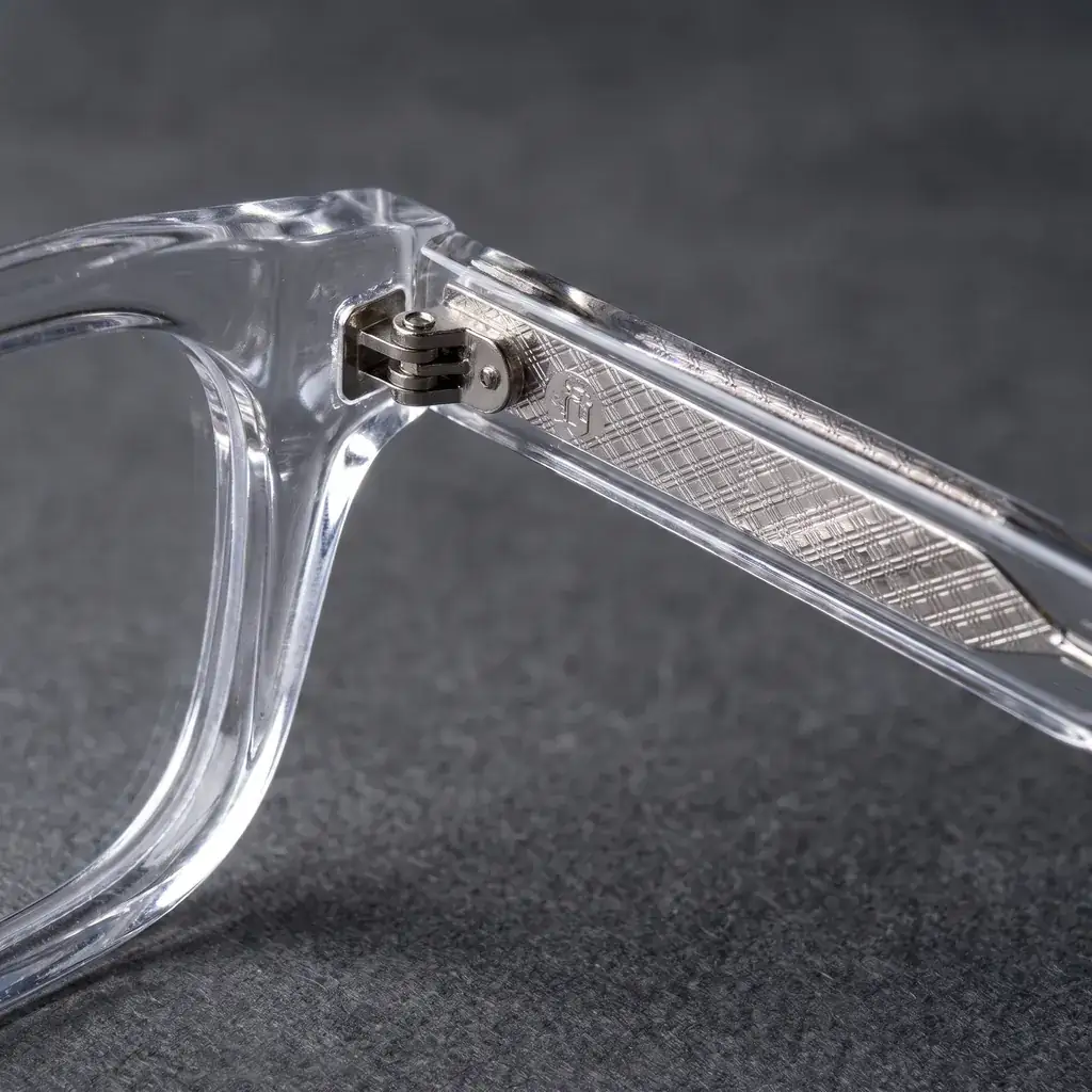 Origo Clear lens, transparent frame — the hinge and the temple inlay